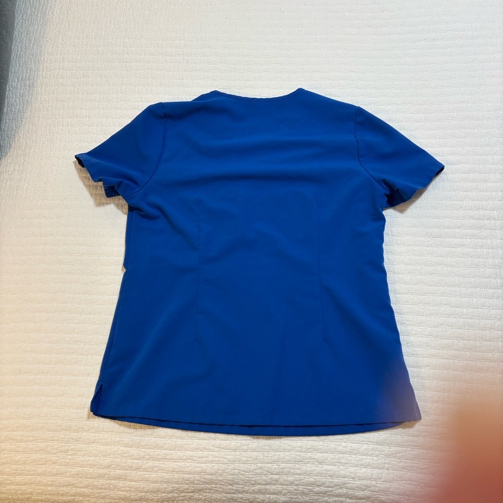 FIGS royal blue scrub set (Davia pants M petite & Catarina top M) - Picture 8 of 8